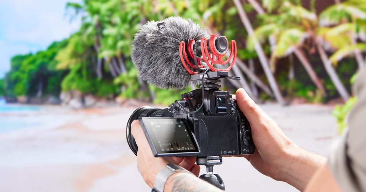 غطاء رياح RØDE WS12 مُركّب على ميكروفون VideoMic GO II
